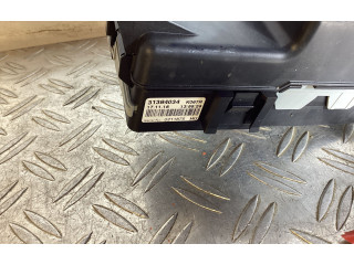 Блок предохранителей 31384034   Volvo XC90    