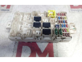 Блок предохранителей Mitsubishi L200