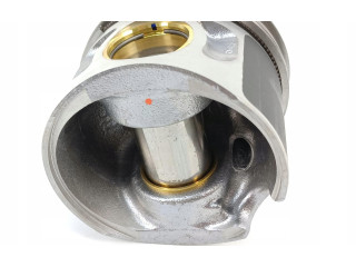  Поршень  038107065DD  Volkswagen Golf VII  