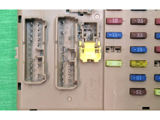 Блок предохранителей JB200500N Subaru Forester SH