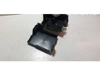 Блок предохранителей  243809977R   Dacia Spring    