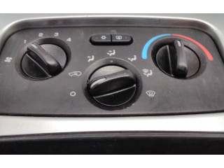 Блок управления климат-контролем    Jeep Cherokee III KJ