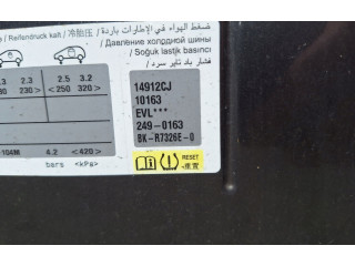 Vstřikovací lišta 9825549980 Peugeot 5008 II