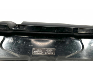 Верхняя часть панели радиаторов (телевизора)