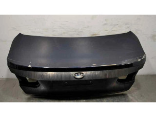 Задняя дверь