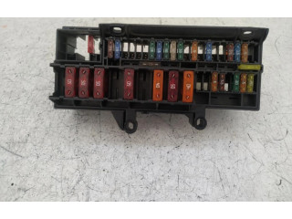 Pojistková skříňka BMW 7 E65 E66 2003