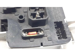 Другой фонарь салона