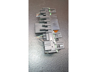   Pojistková skříňka 010745   Citroen Berlingo 2006