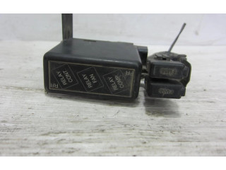 Блок предохранителей 36410D521, 36410D521 Mitsubishi L200