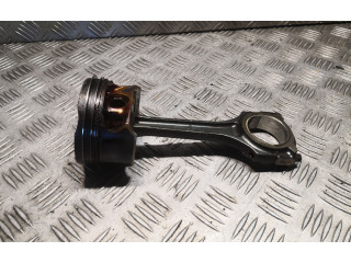  Поршень M 270.910 2700300420, A2700300420  Mercedes-Benz CLA C117 X117 W117  