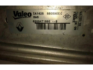 Интеркулер 8200471885B Renault Clio III