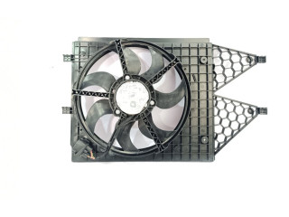 Вентилятор радиатора     6R0121207    Audi A1 