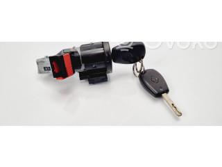 Комплект блоков управления 8200911560, 8200619409 Renault Clio III