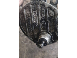 Вакуумный насос 08699237, 30677904   Volvo XC90