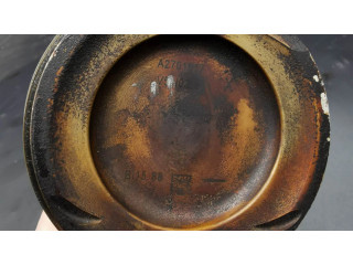 Píst A2701917 Mercedes-Benz CLA C117 X117 W117 pro benzínový motor 2.0 270920