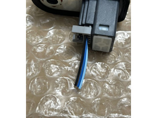 Датчик открытия / закрытия двери (крыло) Subaru Forester SK