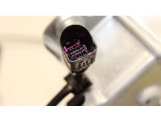 Zámek zadních dveří 2K5827201G Volkswagen Caddy 2013