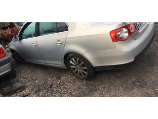 Зеркало электрическое        Volkswagen Jetta V  2005 - 2010 года   