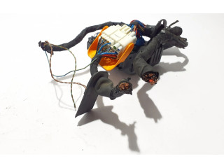 Блок предохранителей 32268453 Volvo S60