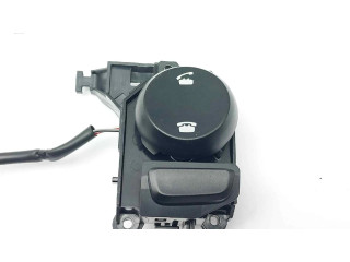 Мултифункционный включатель управления / ручка