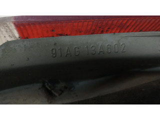 Задний фонарь правый 91AG13A602    Ford Escort   1995-2004 года
