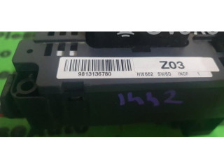 Pojistková skříňka 9813136780 Peugeot 3008 2010