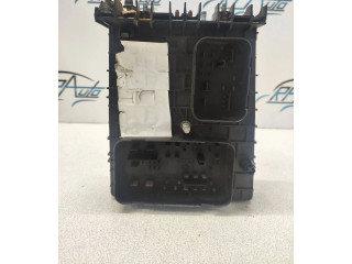 Pojistková skříňka 1K0937124K Volkswagen Caddy 2009