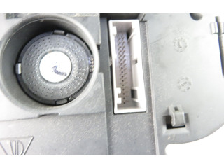 Pojistková skříňka Спидометр (приборный щиток) 9866412070470C Porsche Boxster 986 2003