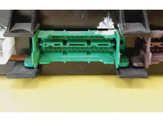 Řídící jednotka 7700811457   Renault Safrane 1998