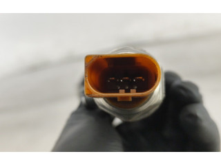 Топливная рампа 03L130089R   Audi A1   для двигателя CAYB