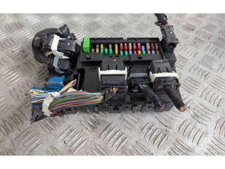 Блок предохранителей JU5T-15604-BEM Ford Ranger