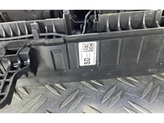 Блок предохранителей 109440500D, 111905900A Tesla Model S