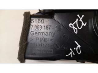 Боковая воздушная решётка