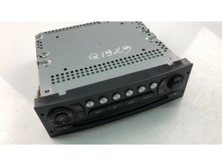 Радио/ проигрыватель CD/DVD / навигация