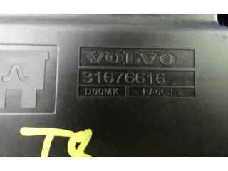 Блок предохранителей 31676616, AA661 Volvo XC90