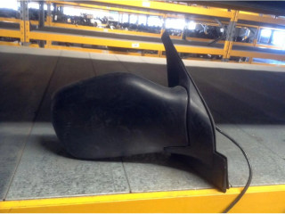 Zpětné zrcátko Nissan Serena 1991