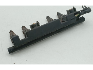 Топливная рампа 7700114546   Renault Clio II  