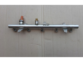 Топливная рампа 07K133317K   Audi A3 S3 8V  