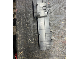 Блок предохранителей 6957330   BMW 5 E60 E61    