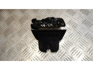 Замок задней крышки