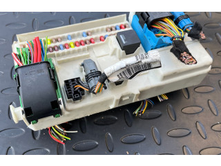 Блок предохранителей 31268178, 31296881   Volvo V50       