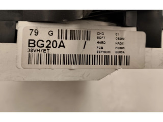 Přístrojová deska  Nissan Micra C+C 2010   