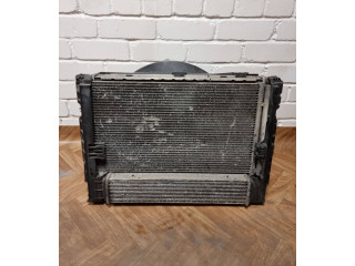 Радиатор (ы) держатель / кронштейн