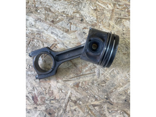 Píst M57TUE2 BMW 5 E60 E61 M57