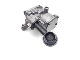 Масляный насос  CLHA 04L145305  Skoda Octavia Mk3 (5E) 