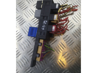 Блок предохранителей 8L0941822A   Audi A6 S6 C5 4B    