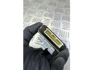 Другие блоки управления / модули 8634A018, 0318001270   Citroen C-Crosser   