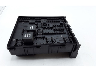   Pojistková skříňka 1K0937806, 1K0937804B   Volkswagen Touran  2007