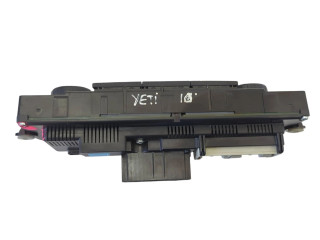 Блок управления климат-контролем 3T0820047R, K0075HB00975240 Skoda Yeti (5L)