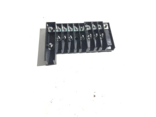 Pojistková skříňka 7H6970187B Volkswagen Transporter - Caravelle T5 2005